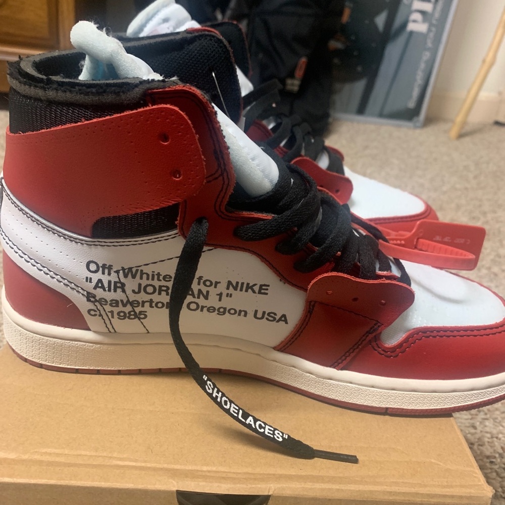 Off white chicago Jordan 1